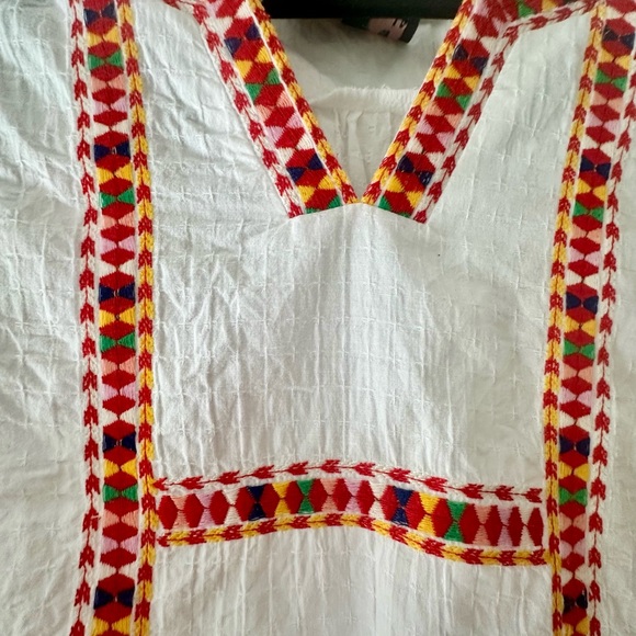 White and Red Embellished Flutter Sleeve Blouse - Picture 2 of 4